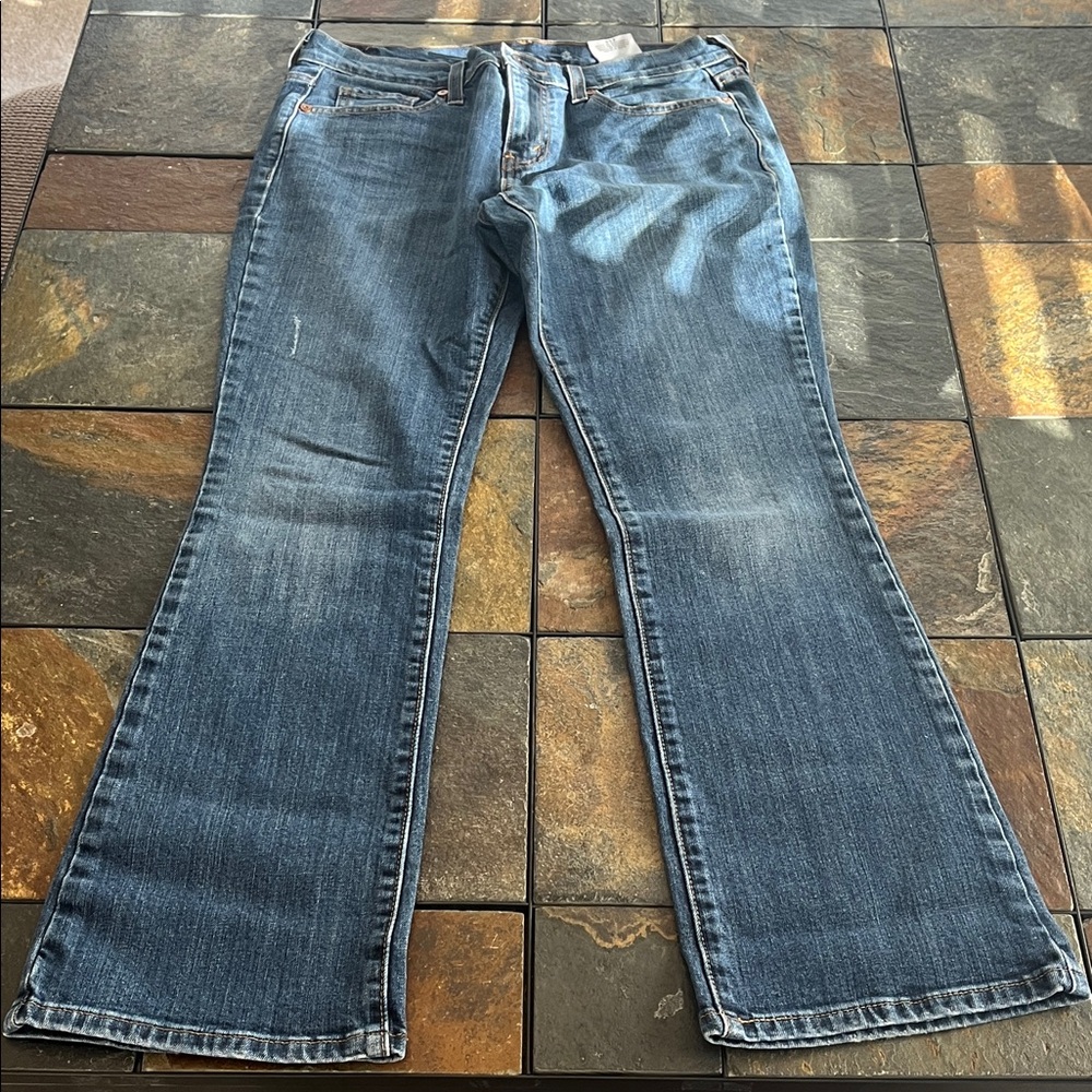 Levi's Women's 4 Short Blue Flare Jeans 28 Inseam